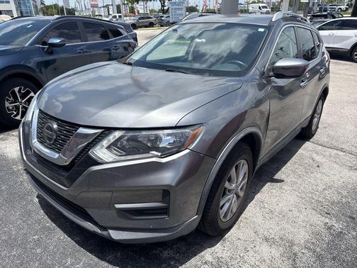 2018 Nissan Rogue SV