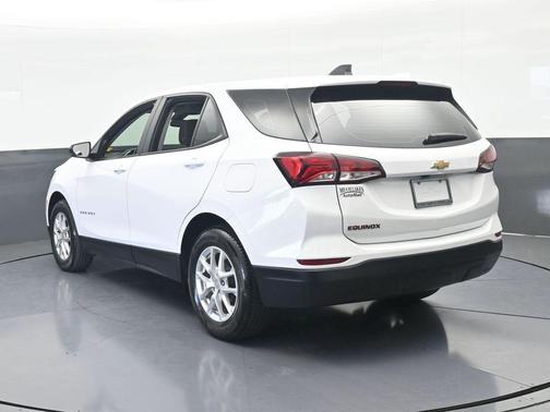 Summit White 2023 Chevrolet Equinox LS