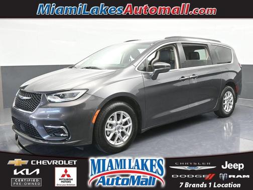 2022 Chrysler Pacifica Touring-L