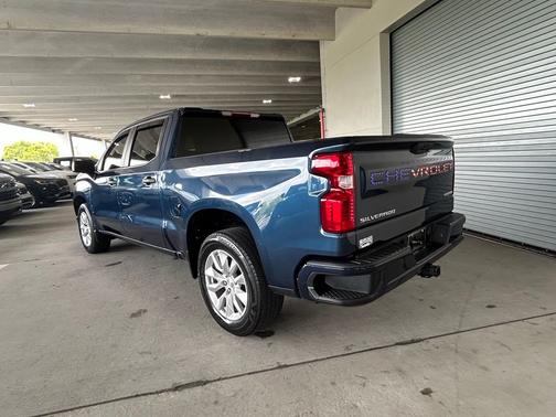 Northsky Blue Metallic 2022 Chevrolet Silverado 1500 Custom