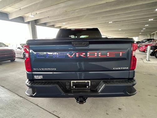 Northsky Blue Metallic 2022 Chevrolet Silverado 1500 Custom