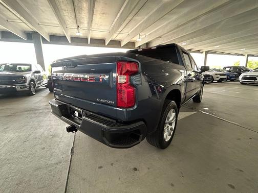Northsky Blue Metallic 2022 Chevrolet Silverado 1500 Custom