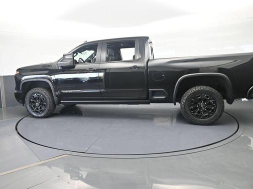 Black 2024 Chevrolet Silverado 2500 High Country