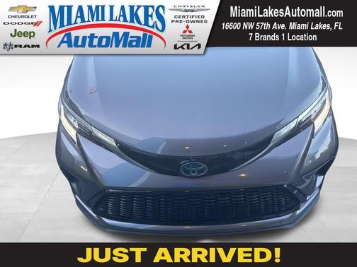 2022 Toyota Sienna XSE 7 Passenger