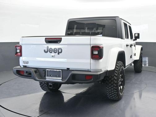 2024 Jeep Gladiator Sport