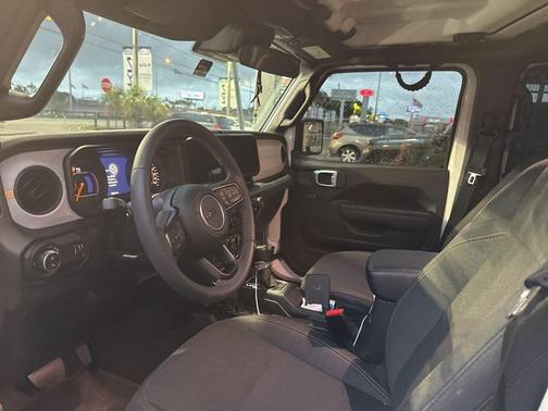 2024 Jeep Gladiator Sport