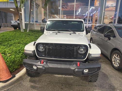 2024 Jeep Gladiator Sport
