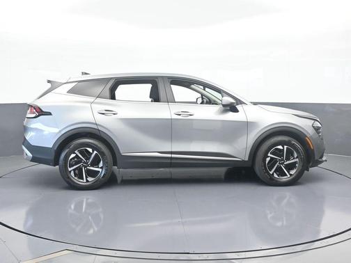 2024 Kia Sportage Hybrid LX