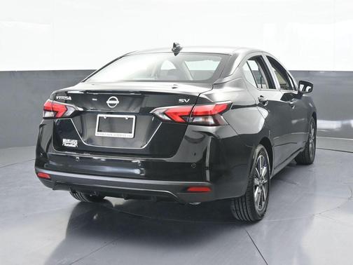 2023 Nissan Versa 1.6 SV