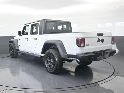 Bright White Clearcoat 2026 Jeep Gladiator Sport
