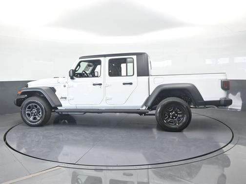 Bright White Clearcoat 2026 Jeep Gladiator Sport
