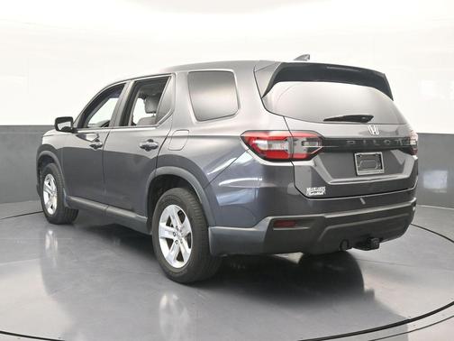 2023 Honda Pilot LX