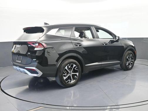 Ebony Black 2024 Kia Sportage EX