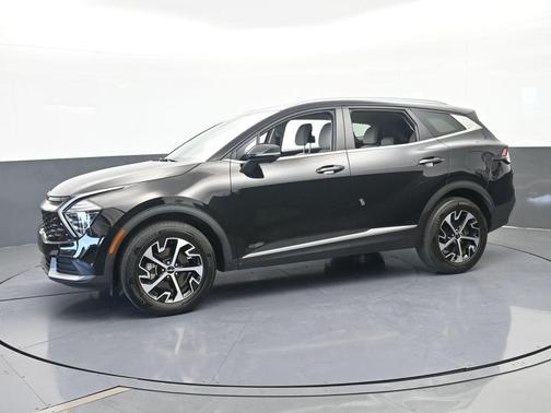 Ebony Black 2024 Kia Sportage EX