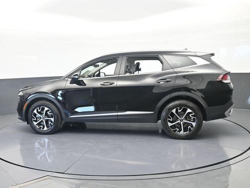 Ebony Black 2024 Kia Sportage EX