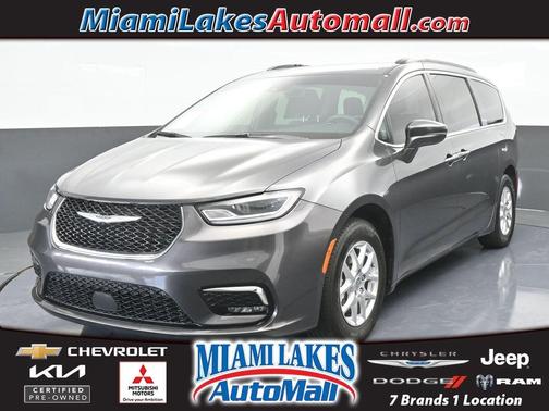 2022 Chrysler Pacifica Touring-L