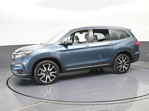 2022 Honda Pilot Touring 7-Passenger