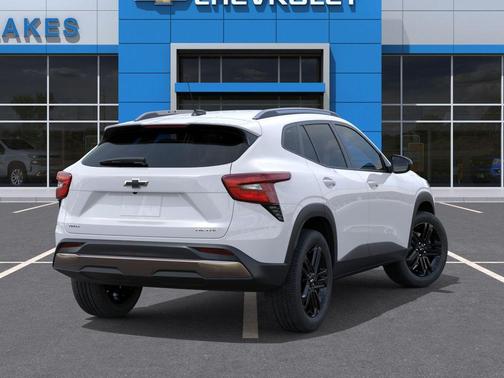 Summit White 2026 Chevrolet Trax ACTIV