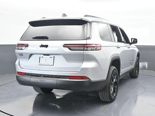 2024 Jeep Grand Cherokee L Laredo