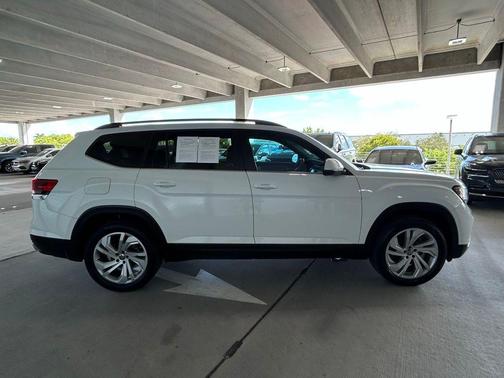 2022 Volkswagen Atlas 3.6L SE w/Technology