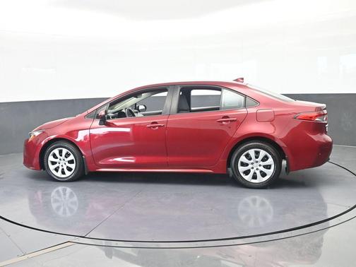 Pearl 2024 Toyota Corolla LE