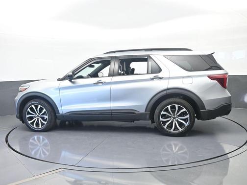 Silver Metallic 2023 Ford Explorer ST