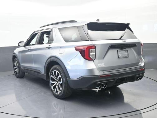 Silver Metallic 2023 Ford Explorer ST