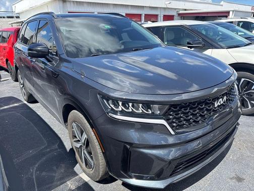 2023 Kia Sorento S