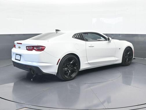 2021 Chevrolet Camaro 2LT