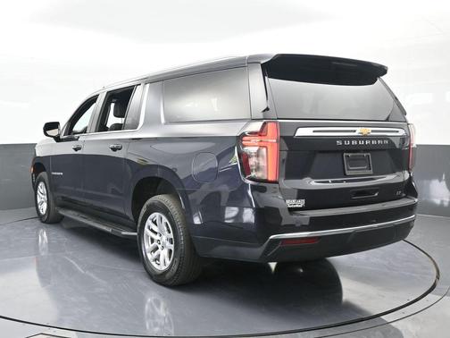 2023 Chevrolet Suburban LT