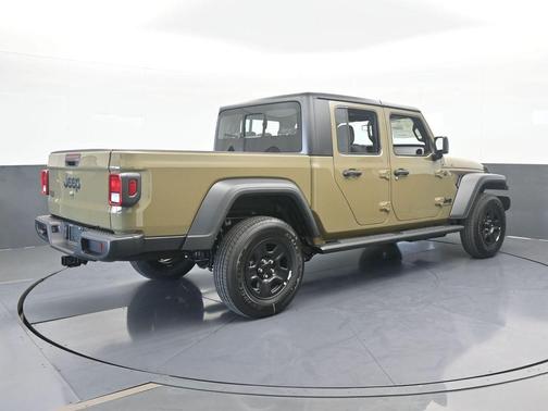 2026 Jeep Gladiator Sport