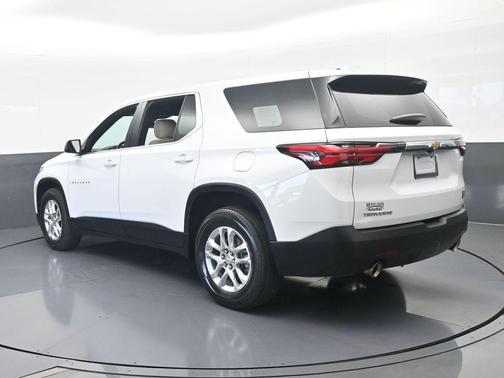 2022 Chevrolet Traverse LS