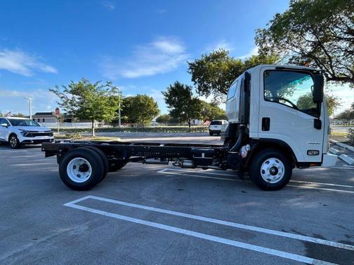 Arctic White 2024 Chevrolet Express 3500