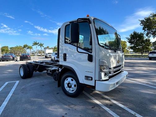 Arctic White 2024 Chevrolet Express 3500