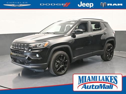 Diamond Black Crystal Pearlcoat 2026 Jeep Compass Latitude