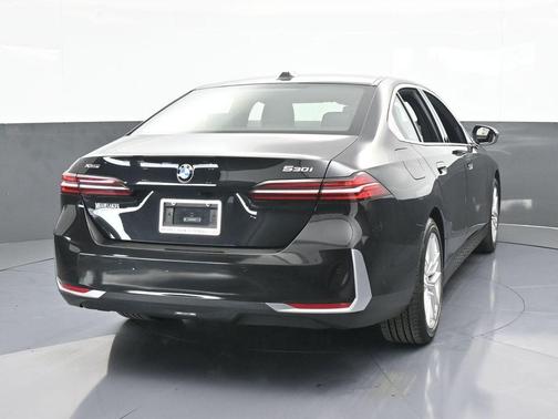 2024 BMW 530 i xDrive