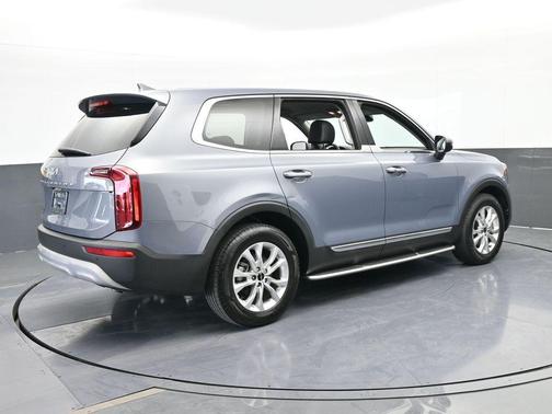 2022 Kia Telluride LX