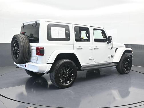 2021 Jeep Wrangler Unlimited Sahara Altitude