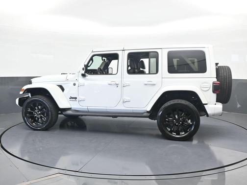2021 Jeep Wrangler Unlimited Sahara Altitude