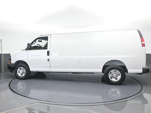 2025 Chevrolet Express 2500 Work Van