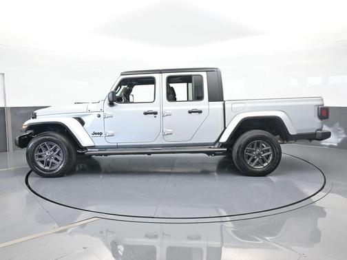 2024 Jeep Gladiator Sport