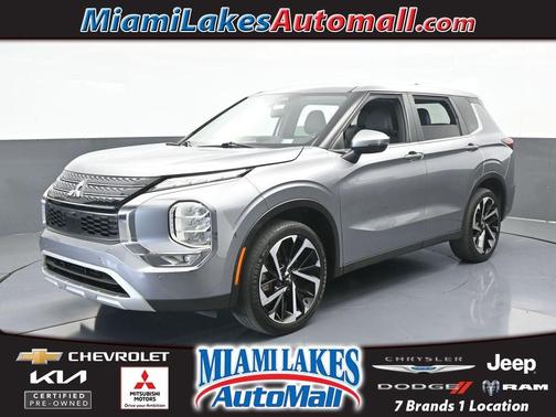 2022 Mitsubishi Outlander SE