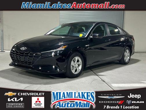 2023 Hyundai ELANTRA SE