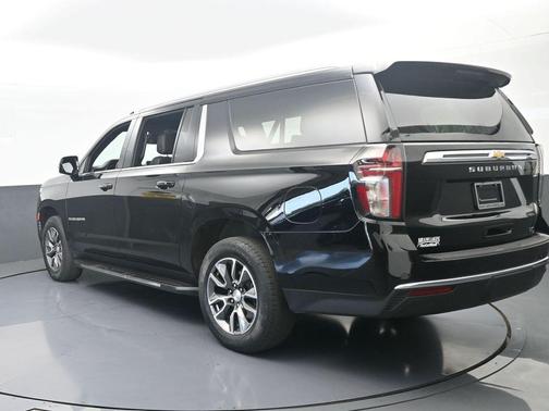 Black 2024 Chevrolet Suburban LT