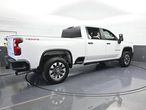 2024 Chevrolet Silverado 2500 Custom