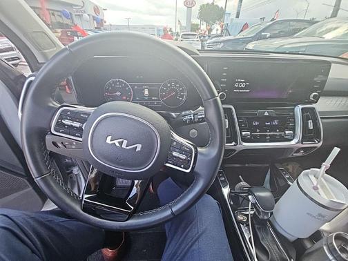 2022 Kia Sorento SX