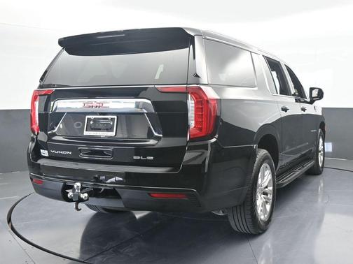 2022 GMC Yukon XL SLE