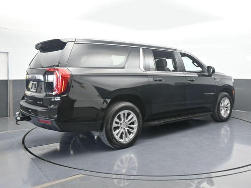 2022 GMC Yukon XL SLE