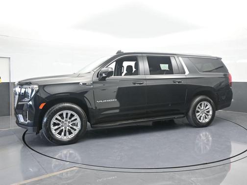 2022 GMC Yukon XL SLE