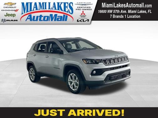 Silver Zynith 2024 Jeep Compass Latitude